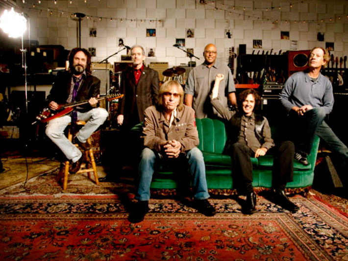 tom petty and the heartbreakers mojo. Tom Petty (center) and the